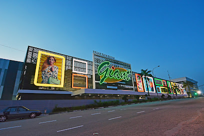 Giant Plentong Mall