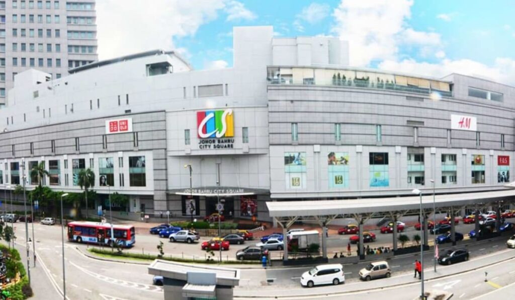 Johor Bahru City Square: Where Shopping Meets Excitement