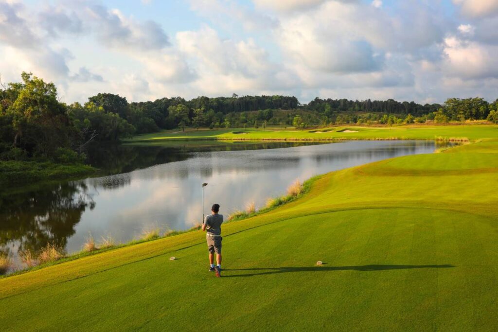 Teeing Off in Paradise: A Golfer's Guide to Johor Bahru