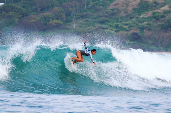 Surfing the Johor Strait: A Challenging Prospect